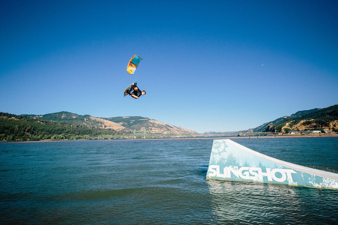 Hood River Kiteboarding Guide: The Gorge & More